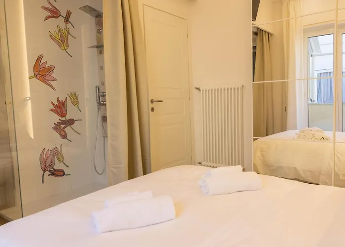 Διαμέρισμα Colosseo Brightful With Rooftop Ρώμη