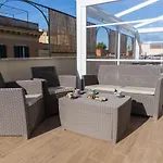 Colosseo Brightful With Rooftop רומא
